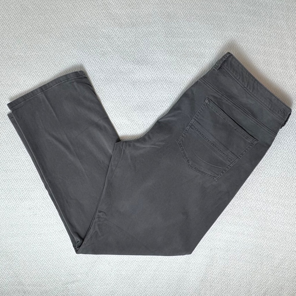 NWT Tommy Bahama Santiago Authentic Fit Pants in Fog Grey, Men's W38 L30 - Picture 5 of 8